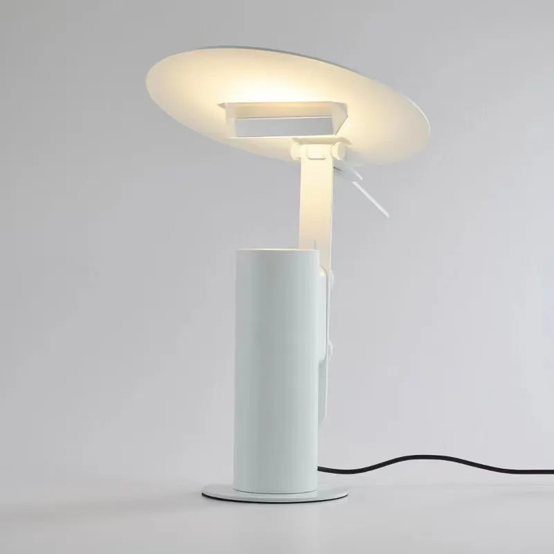 Decor Lighting Lamps - Современная креативная простая настольная лампа с